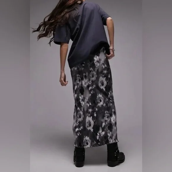 TOPSHOT Print Plisse’ Midi Shirt - Picture 2 of 7